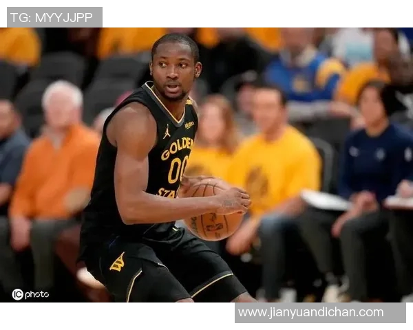 库明加忽视库里专注个人进攻行为引发科尔强烈不满与球队内部矛盾升级